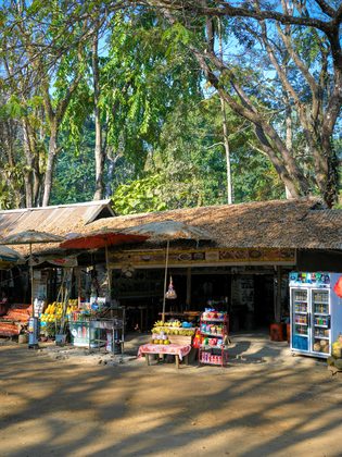Luang Prabang, Laos. Photographie de Jordy Meow, 26/82