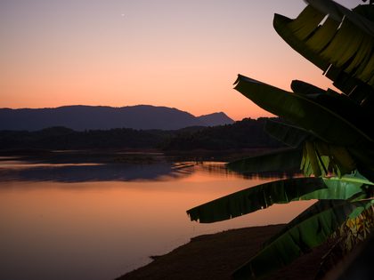 Vang Vieng et le lac Nam Ngum, Laos. Photographie de Jordy Meow, 13/48