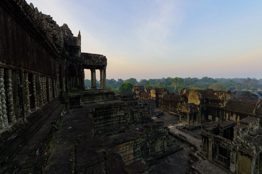 Le Monde, Hiver 2015, Cambodge. Photographie de Jordy Meow, 53/64